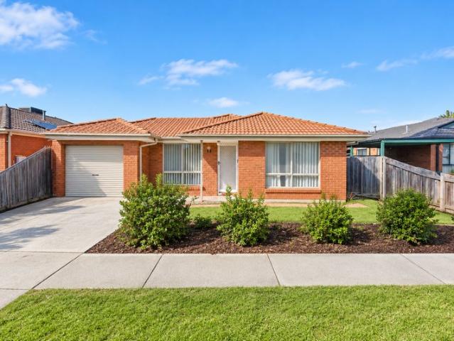 House for rent in Roxburgh Park, Melbourne