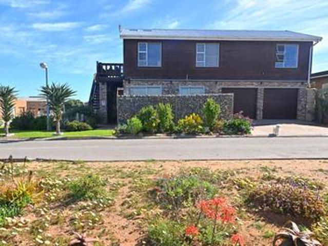 House for sale in West Coast, Lutzville