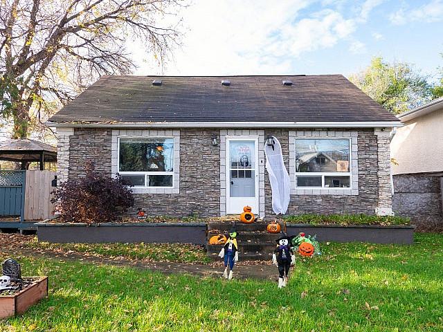 House for sale in East St. Paul, Manitoba