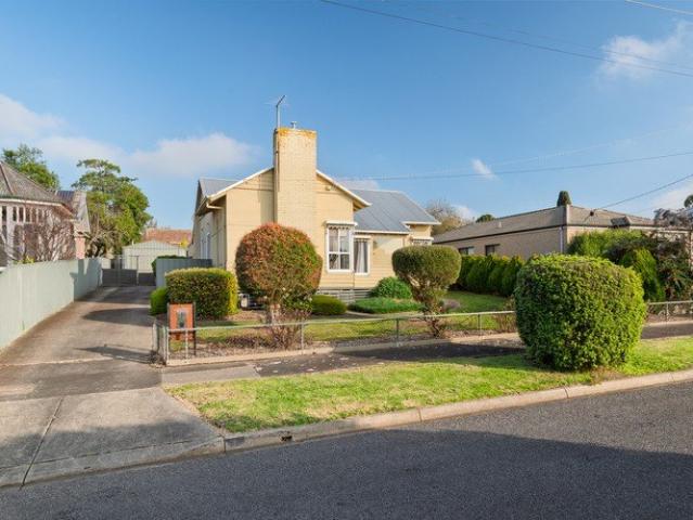 House for sale in Gnotuk, Victoria