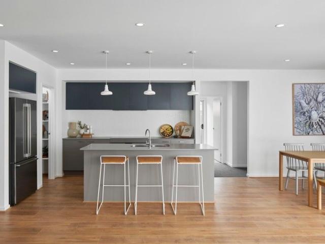 Cottage for sale in Gisborne, Victoria