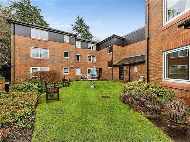 House for rent in Bushey, Bushey Heath