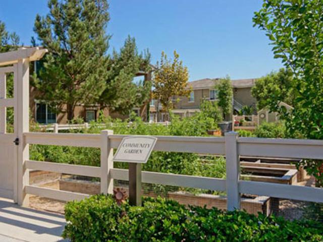 Apartment for rent in Central North, Alta