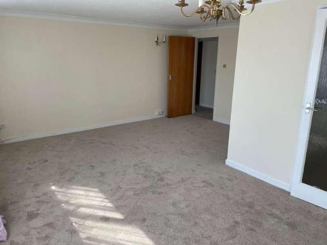 Apartment for rent in London Borough of Sutton, Greater London