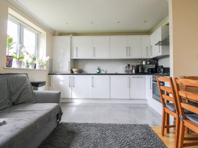 Apartment for rent in London Borough of Croydon, Addiscombe