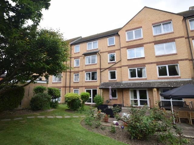 House for rent in Upperton, Eastbourne