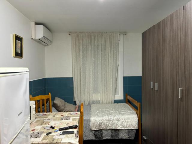 Estudio en alquiler en L'hospitalet De Llobregat, la Torrassa