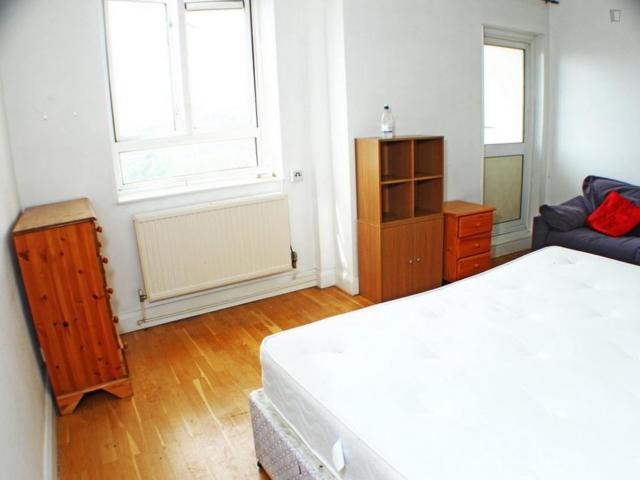 Room for rent in South Hampstead, Greater London