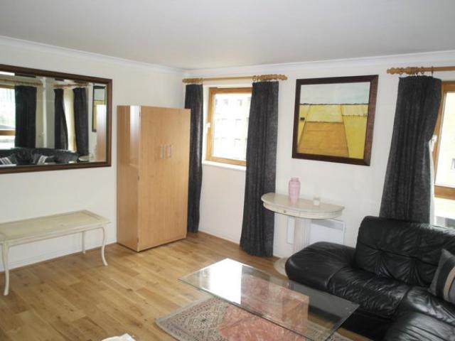 Room for rent in Isle Of Dogs, Greater London