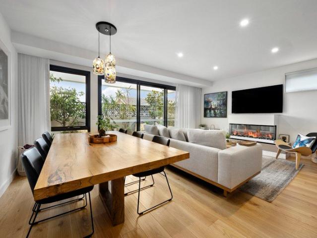 Apartment for sale in Hampton, Melbourne
