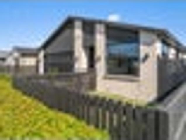 House for sale in Poike