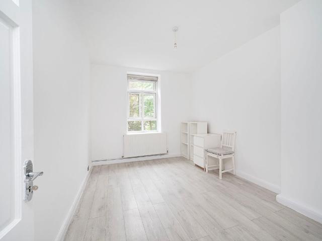 Apartment for rent in Homerton, Greater London