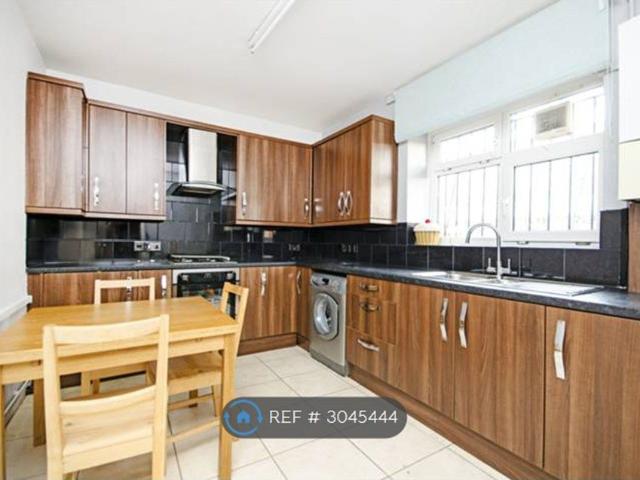 Apartment for rent in Clapton Park, Greater London