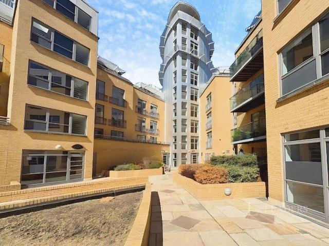 Studio for rent in Arbury, Cambridgeshire