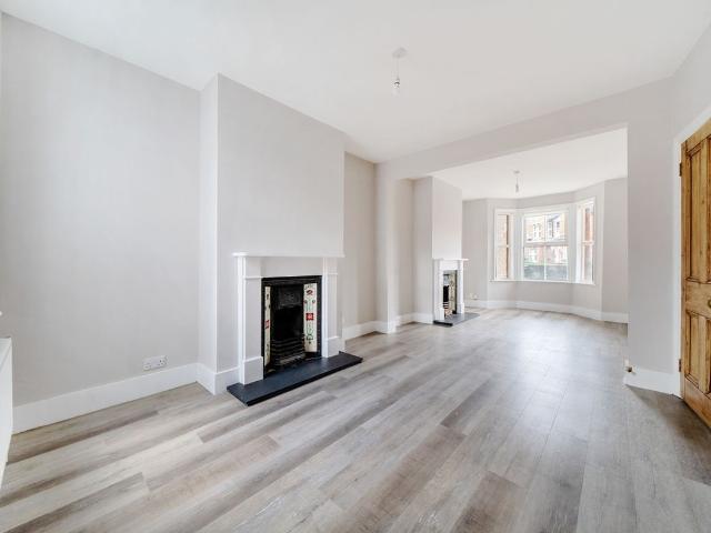 House for rent in Widmore, Greater London