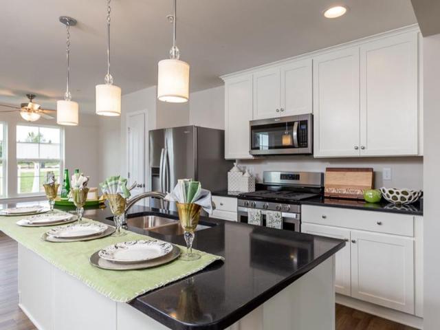 Townhouse for sale in Bunker Hill, West Virginia