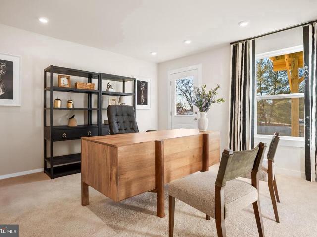 Townhouse for sale in Brentwood Terrace, Winchester