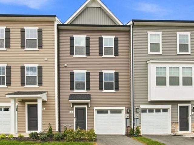 Townhouse for sale in West Virginia