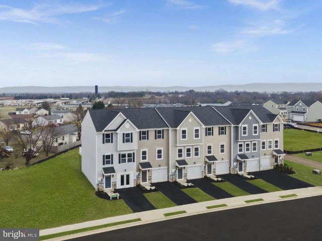 Townhouse for sale in Inwood, West Virginia