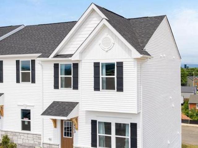 Townhouse for sale in Abrams Pointe, Winchester