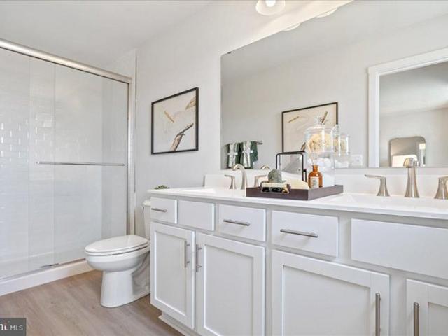Townhouse for sale in Kearneysville, West Virginia