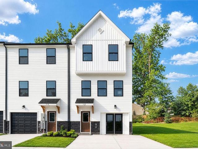 Townhouse for sale in Abrams Pointe, Winchester