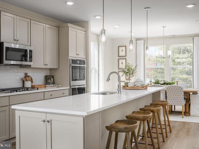Condo for sale in Montgomery Village, Maryland