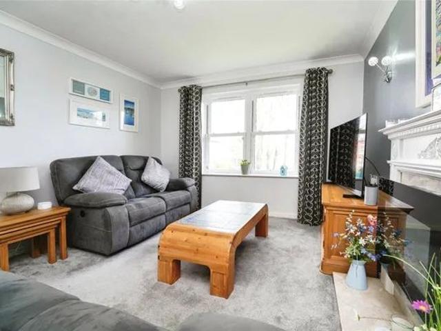 Apartment for rent in Whaddon, Golden Valley