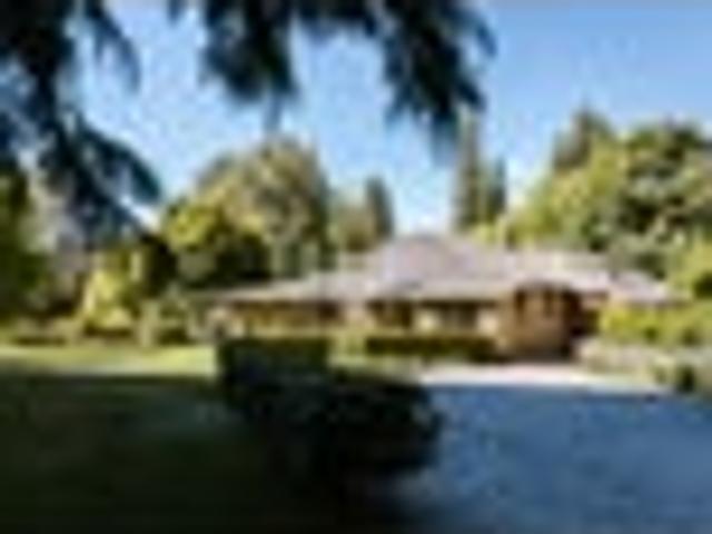 House for sale in Otakou