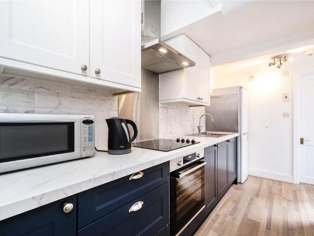 Apartment for rent in London Borough of Hammersmith and Fulham, Greater London