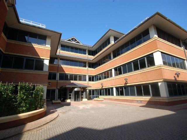 Studio for rent in Batchworth