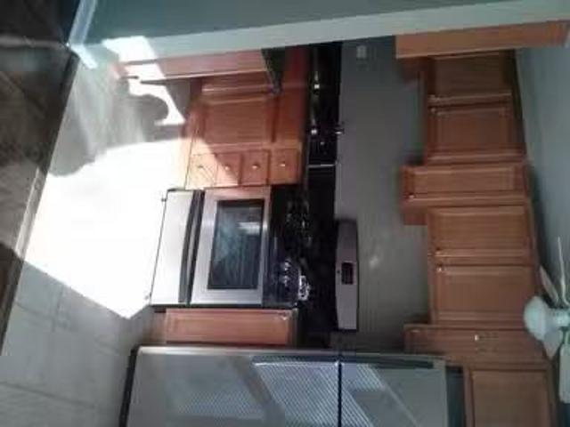 Condo for rent in Bedford Park