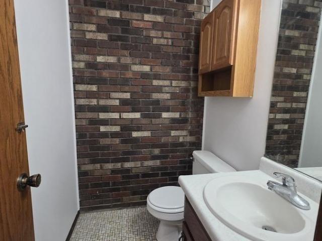 Commercial for rent in Homewood, Illinois