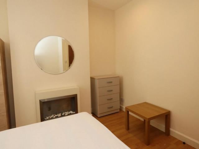 Room for rent in Upton Park, Greater London