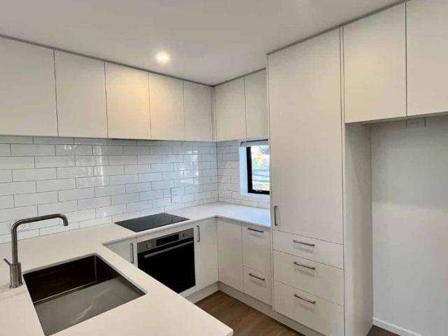 Townhouse for rent in Heathcote, Canterbury
