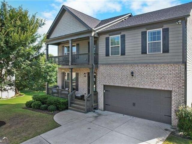 House for sale in Canton