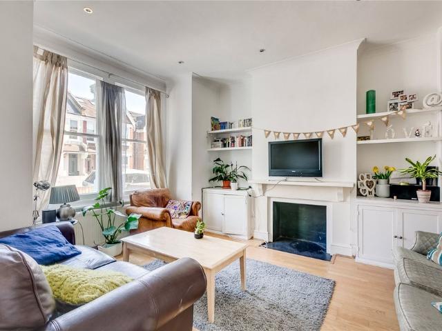 House for rent in Clapham, Greater London