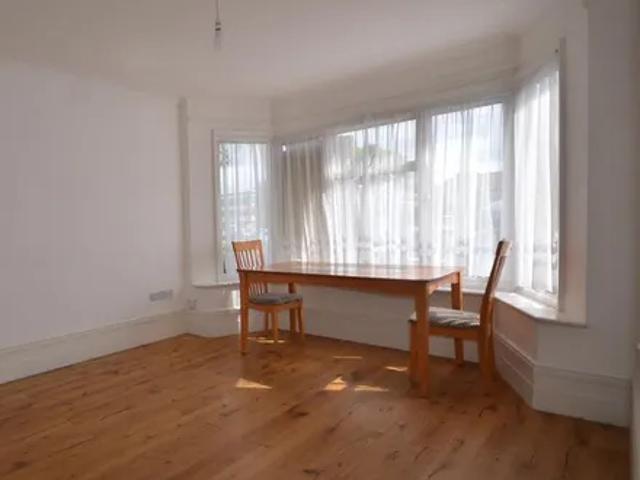 Apartment for rent in Little Stanmore, Greater London