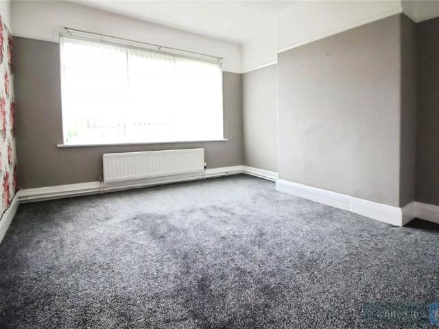 House for rent in Calderstones