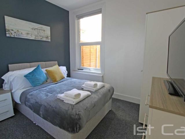 Room for rent in Kursaal Estate, Alton Barnes