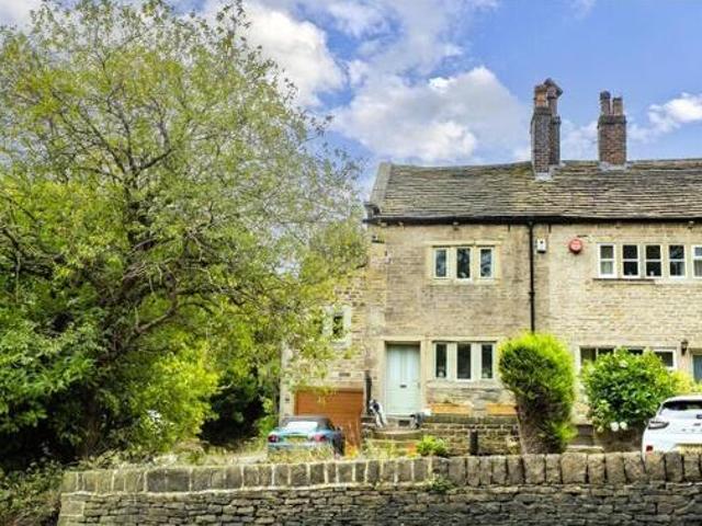 House for sale in Holmfirth, West Yorkshire