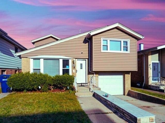 House for sale in Blue Island