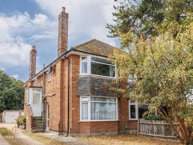 Apartment for rent in Talbot Village, Bournemouth