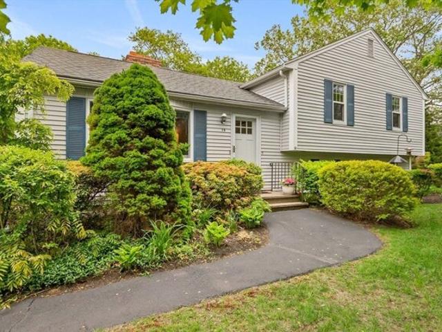 House for sale in Manomet, Massachusetts