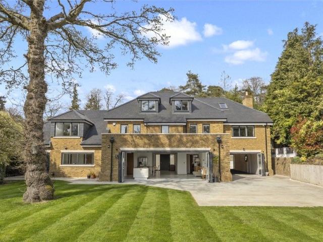 House for rent in Woking, Surrey