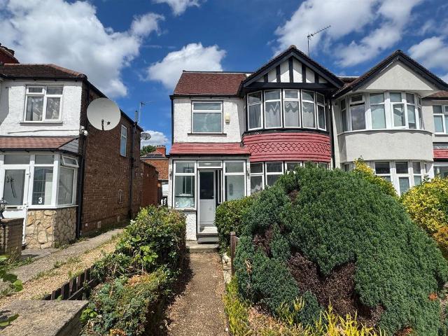 Apartment for rent in Tolworth, Greater London
