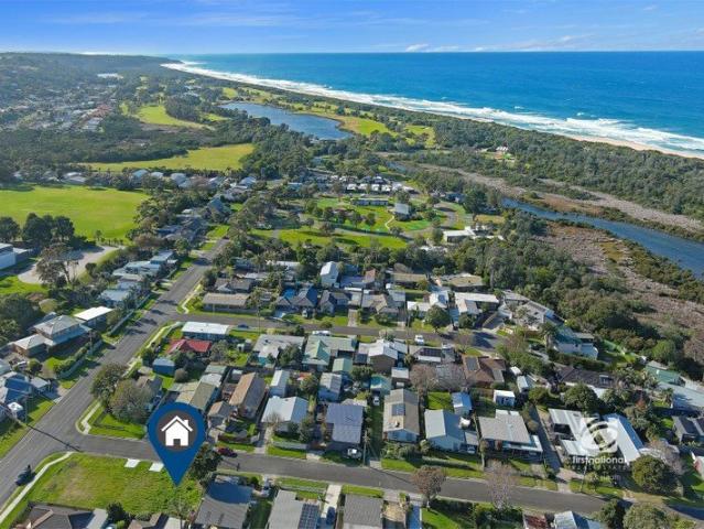 Land for sale in Lakes Entrance, Victoria