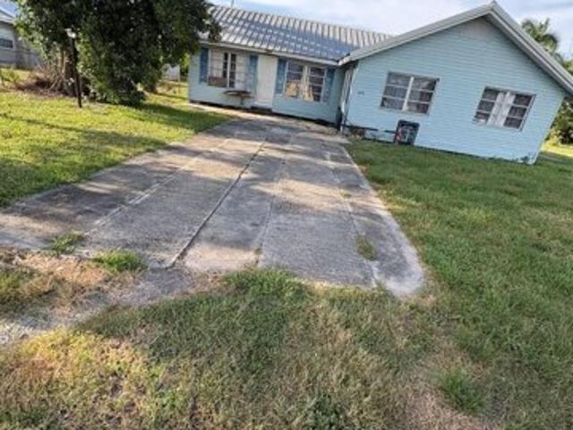 House for sale in Clewiston, Florida