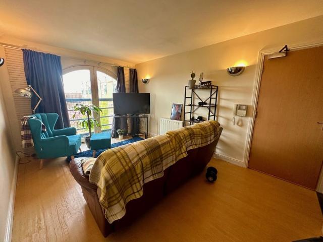 Apartment for rent in Hoole, Two Mills