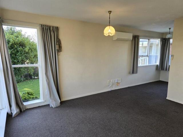 House for rent in Chaslands, Canterbury